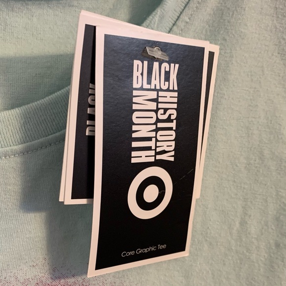 NWT SMALL LIGHT BLUE SPOTLIGHT ART GRAPHIC TEE - Picture 5 of 5